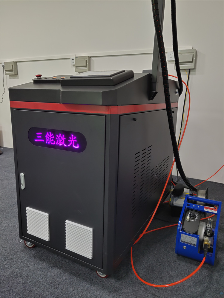 3、目前市面上比較常見的激光自動(dòng)焊接機(jī)都品牌有哪些？